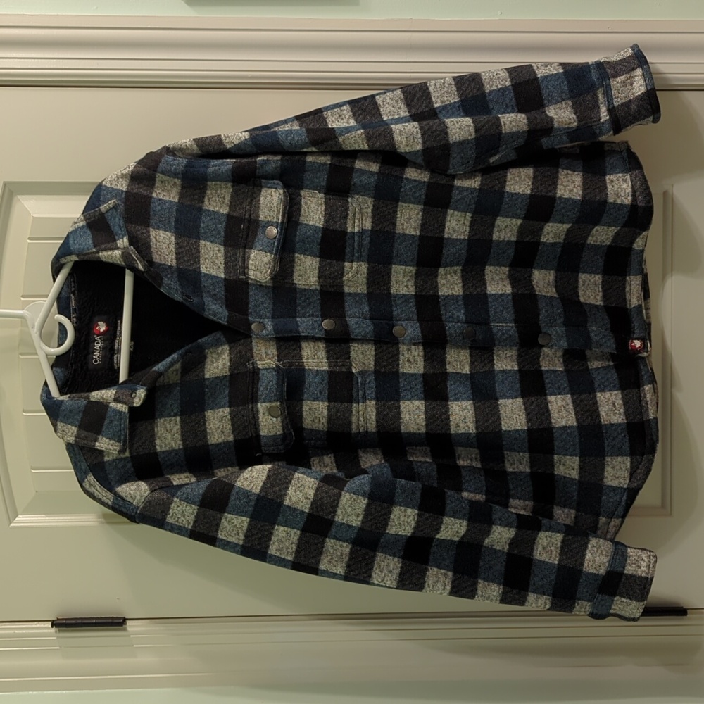 Canada weather gear shacket